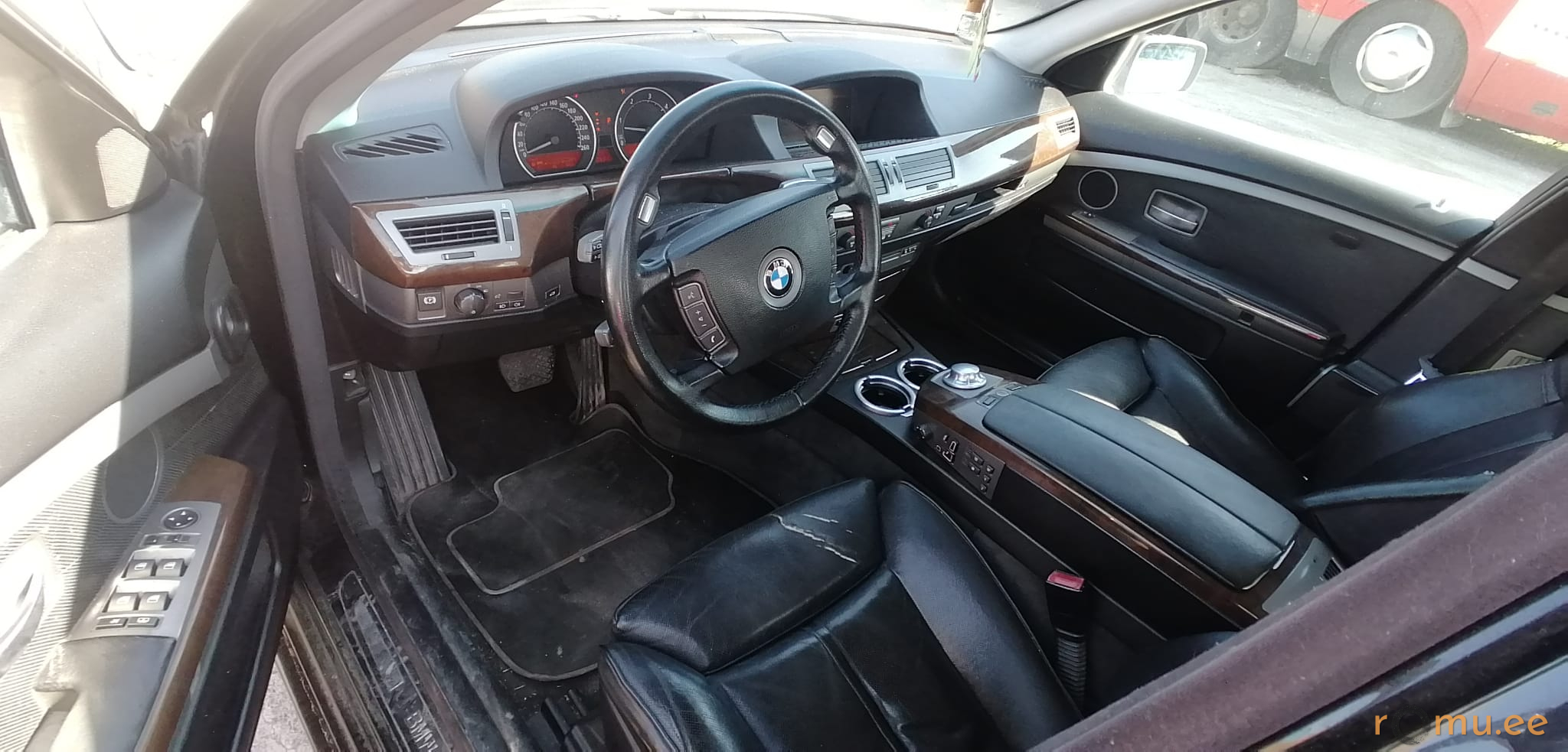 BMW 730d (2003) - Image 6