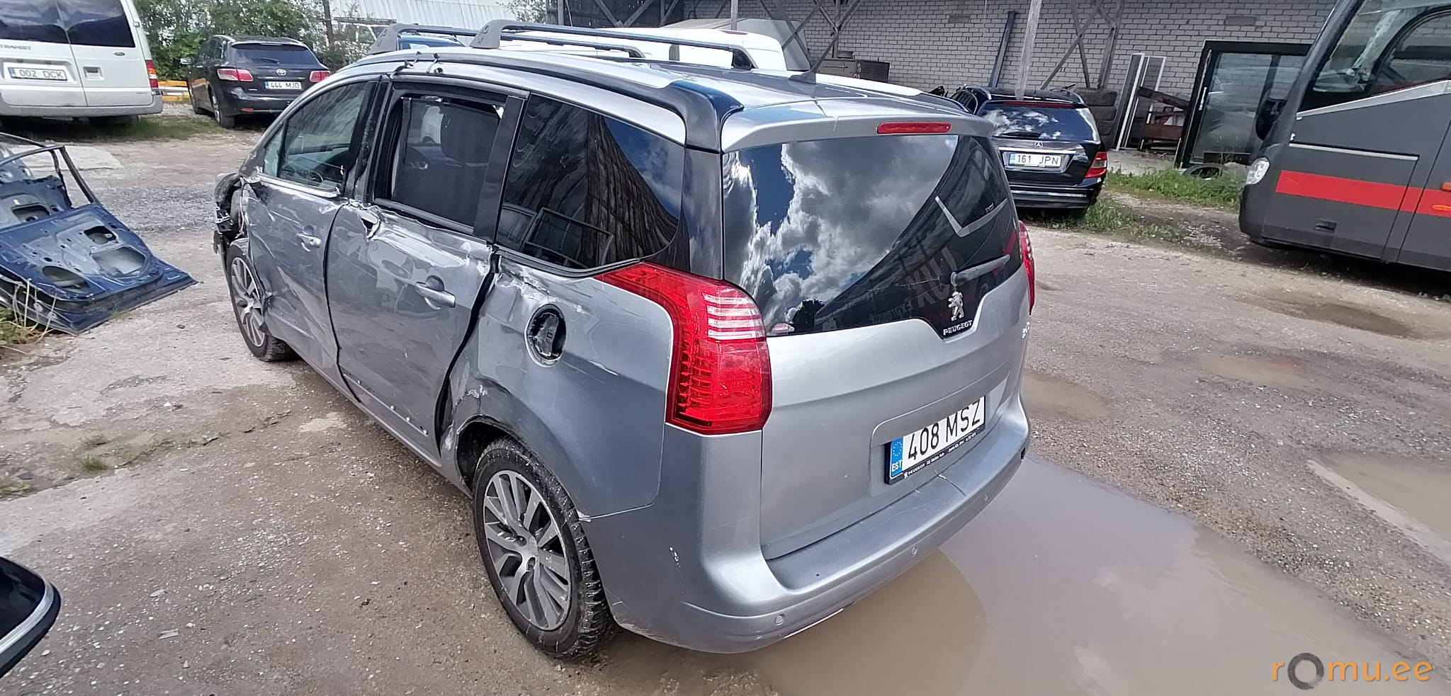 Peugeot 5008 (2015) - Image 3