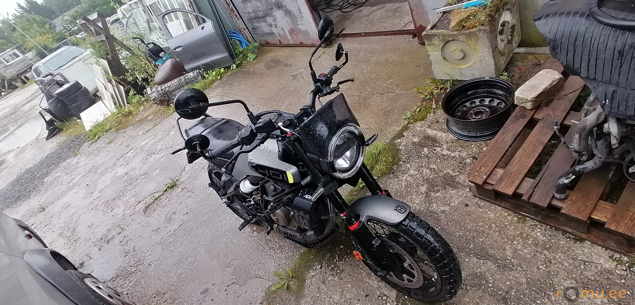 Husqvarna Svartpilen 401 (2024) - Image 2