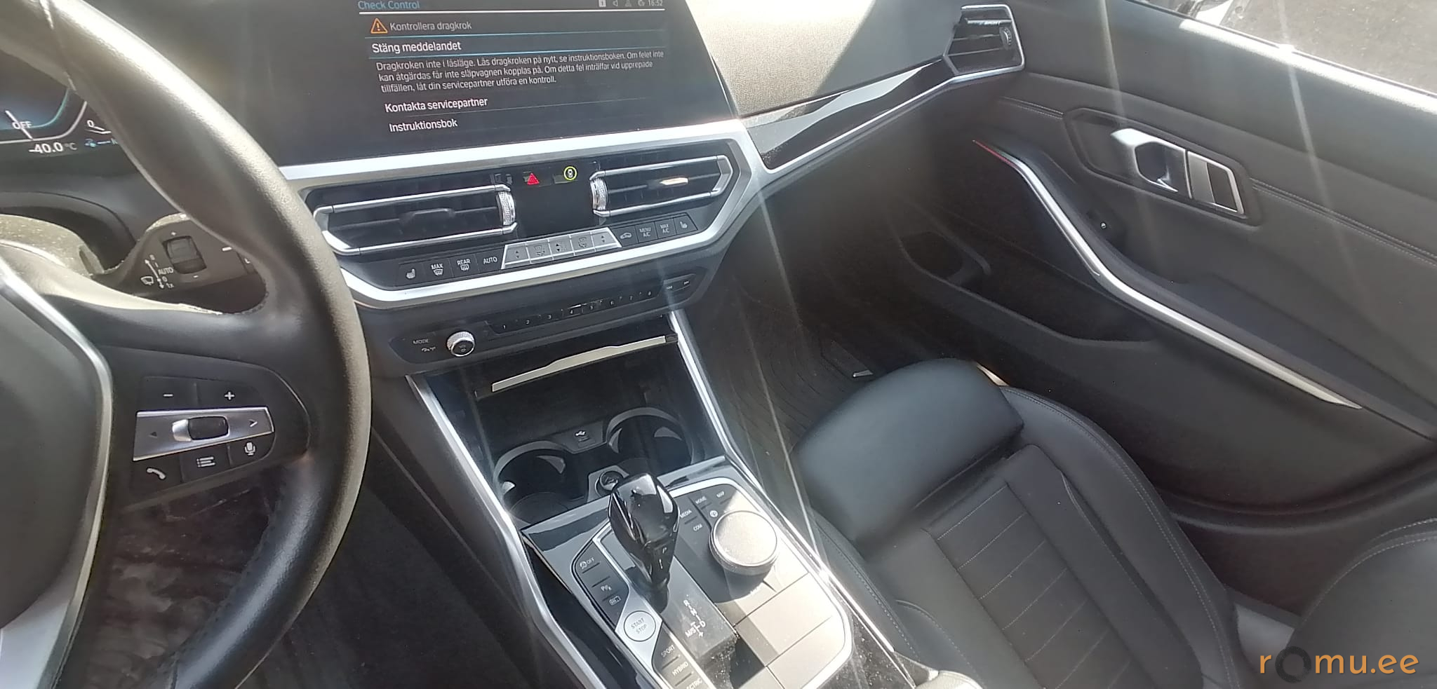 BMW 330e Plug-in Hybrid xDrive (2021) - Image 8