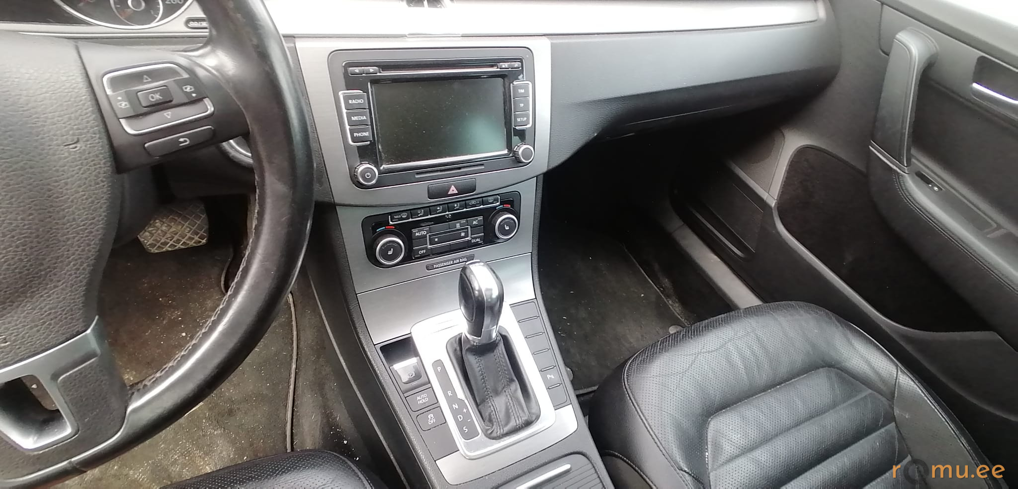 Volkswagen Passat (2011) - Image 8