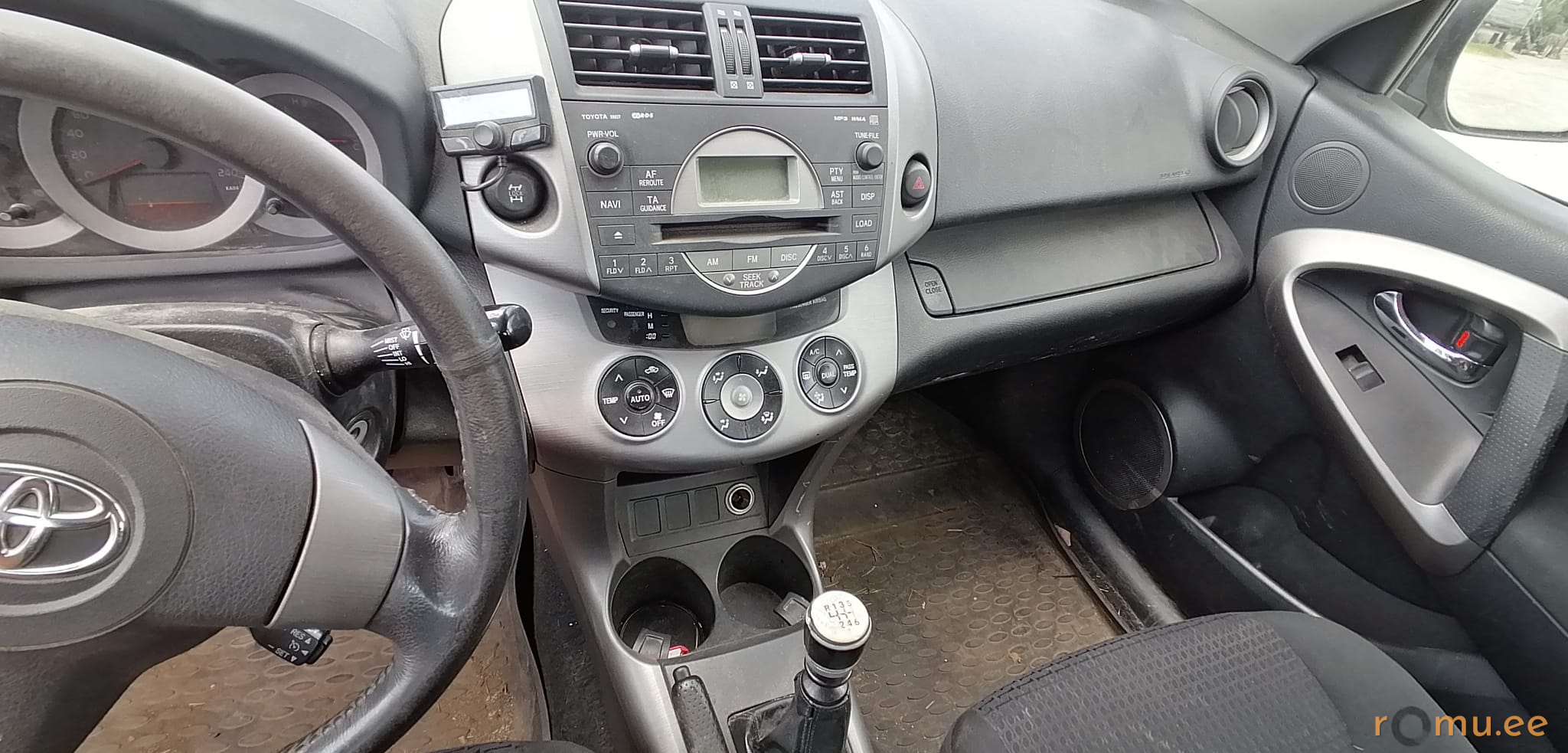 Toyota Rav4 (2007) — изображение 7