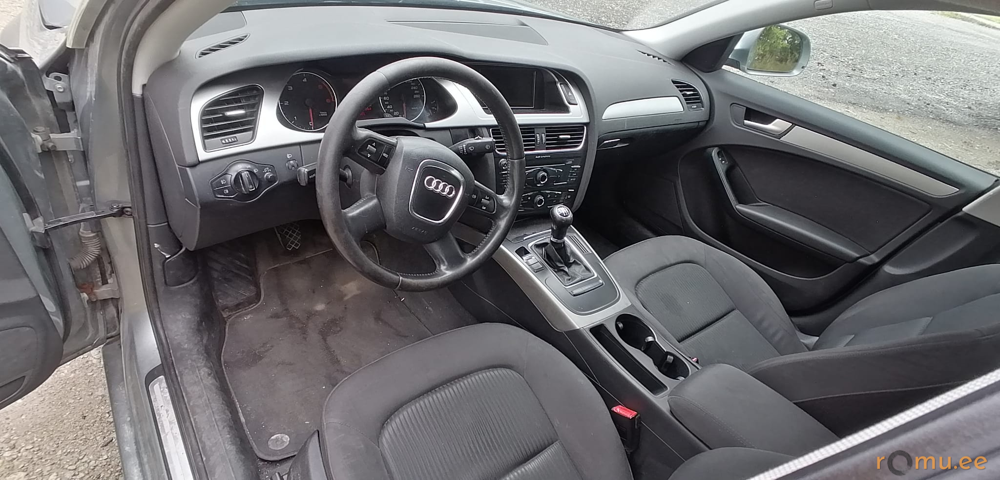 Audi A4 (2008) - Image 8