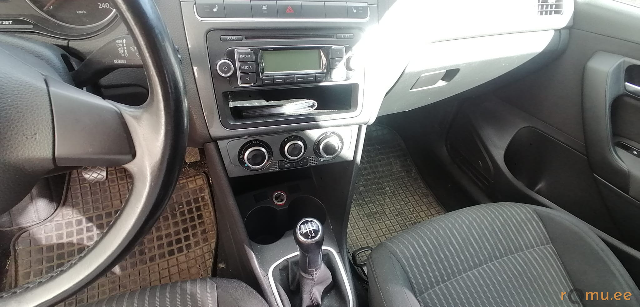Volkswagen Polo (2010) — изображение 8
