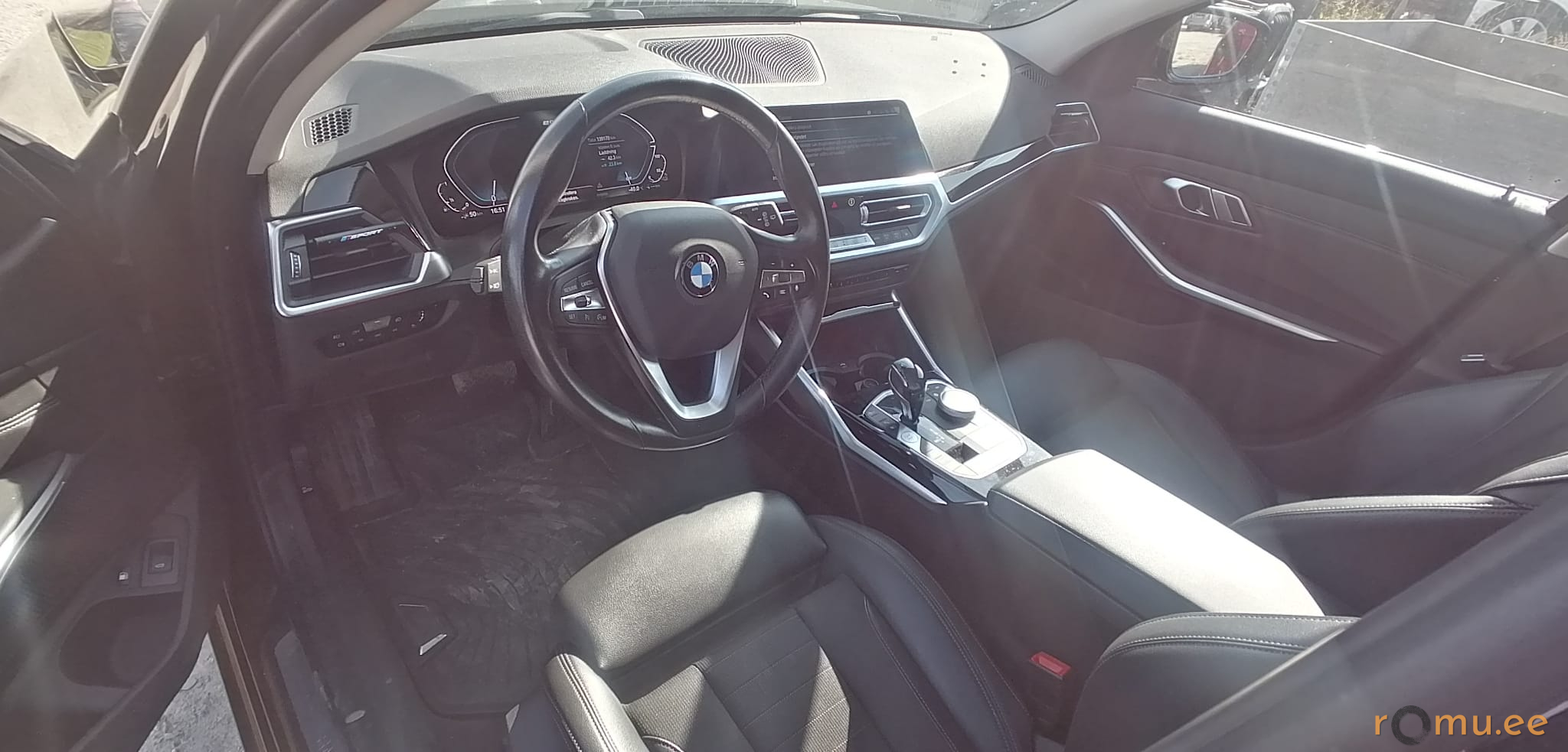 BMW 330e Plug-in Hybrid xDrive (2021) - Image 7