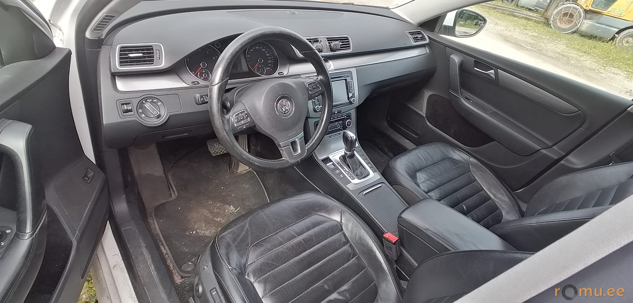 Volkswagen Passat (2011) - Image 7