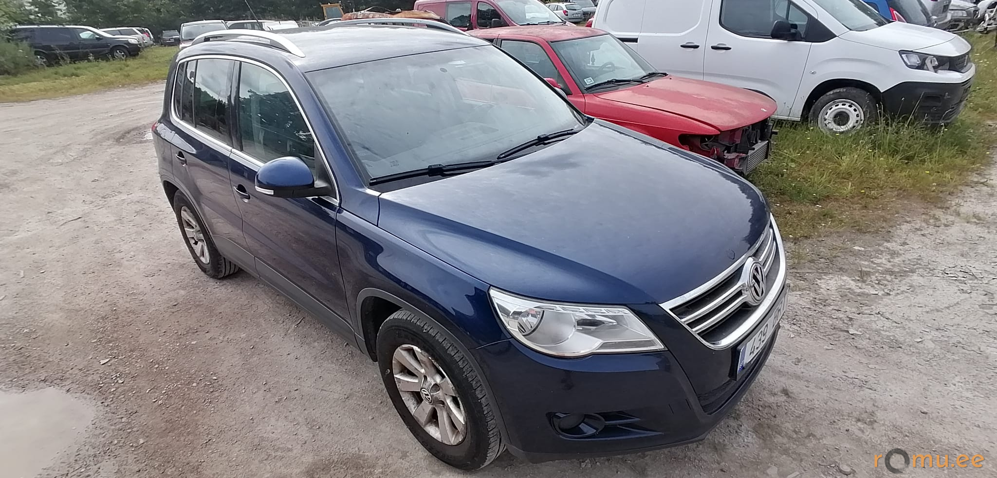 Volkswagen Tiguan (2009) - Image 2