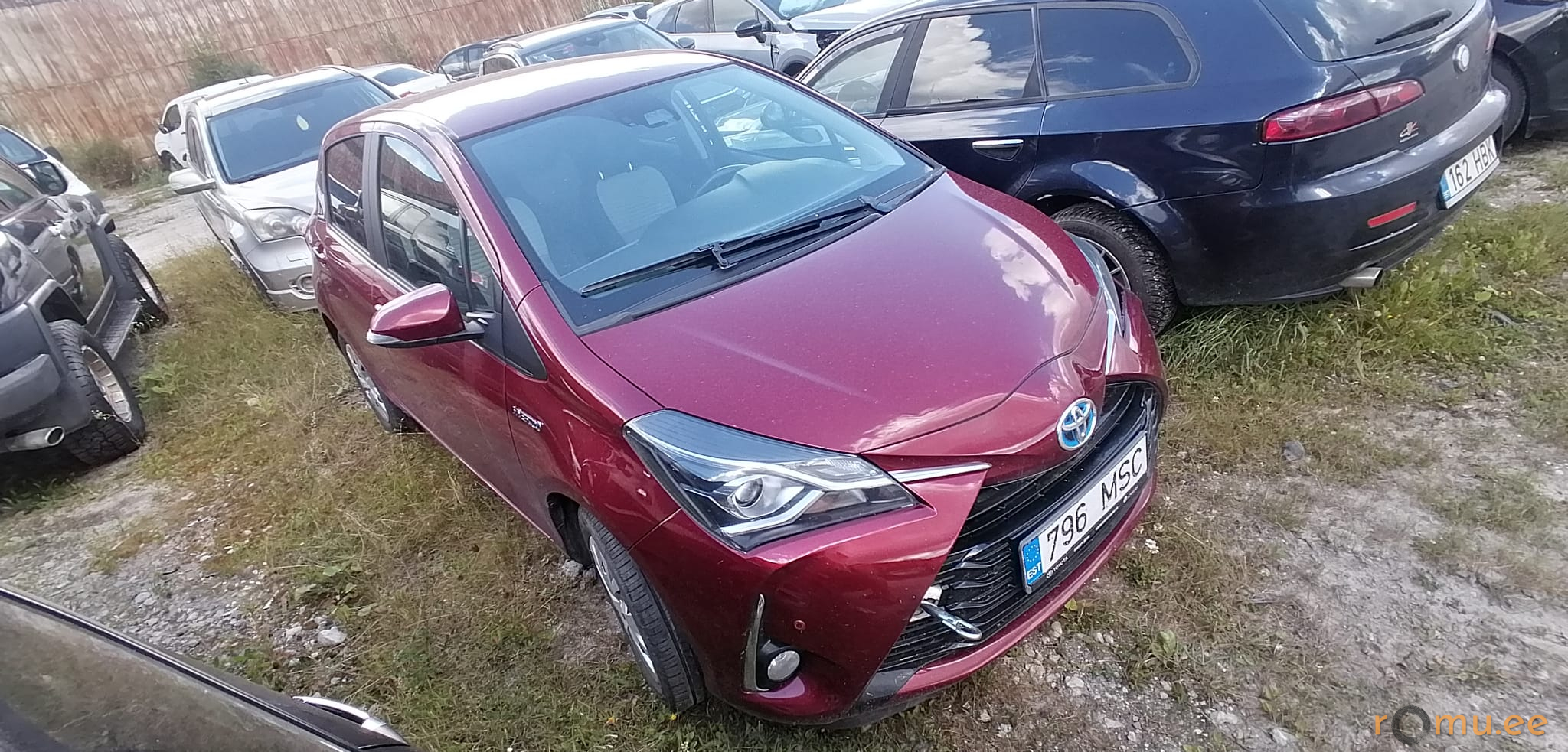 Toyota Yaris Hybrid (2018) — изображение 2