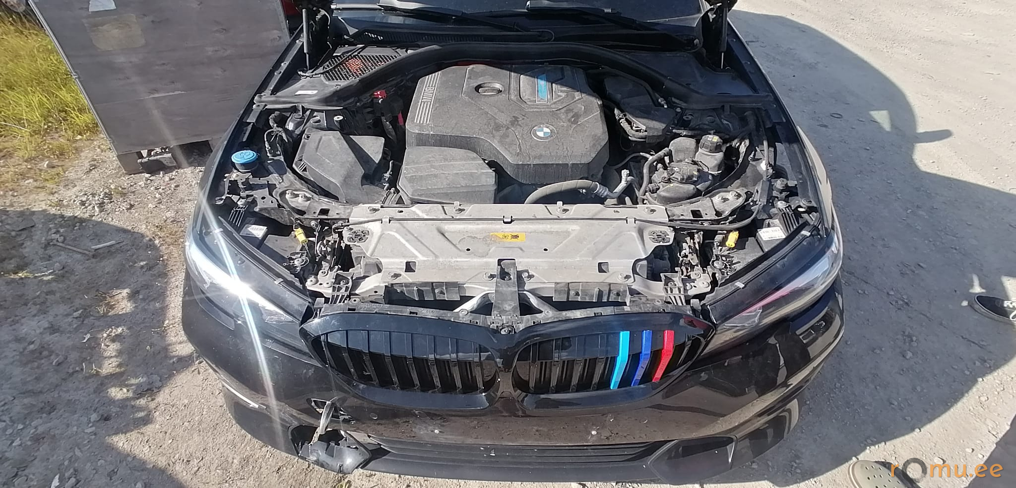 BMW 330e Plug-in Hybrid xDrive (2021) - Image 6