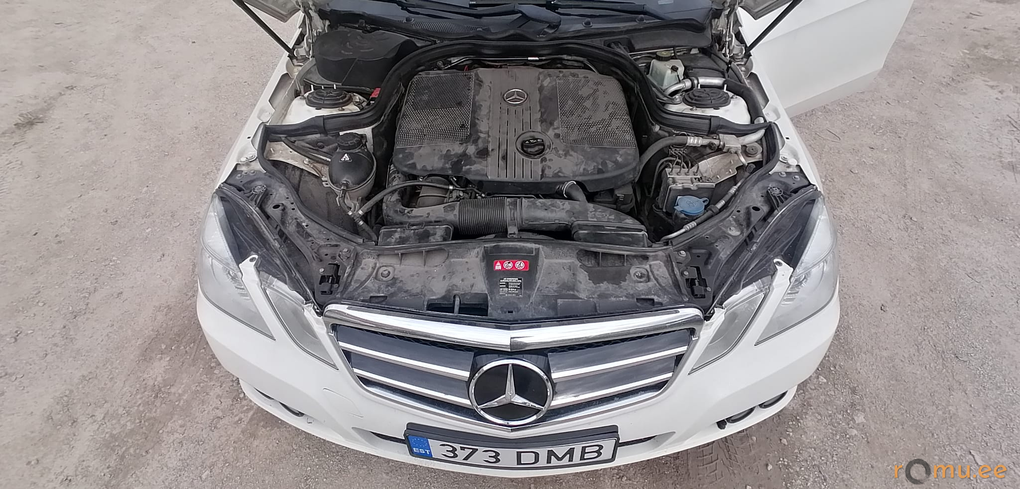 Mercedes-Benz E200 CDi (2010) - Image 5