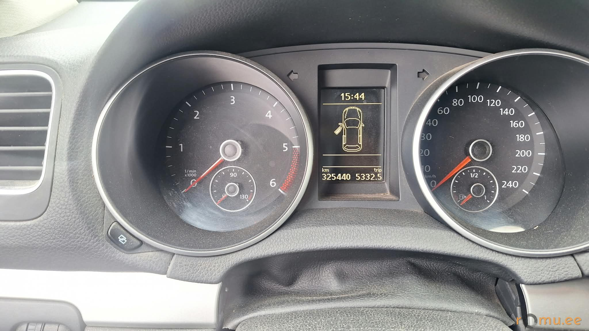 Volkswagen Golf (2011) - Image 7