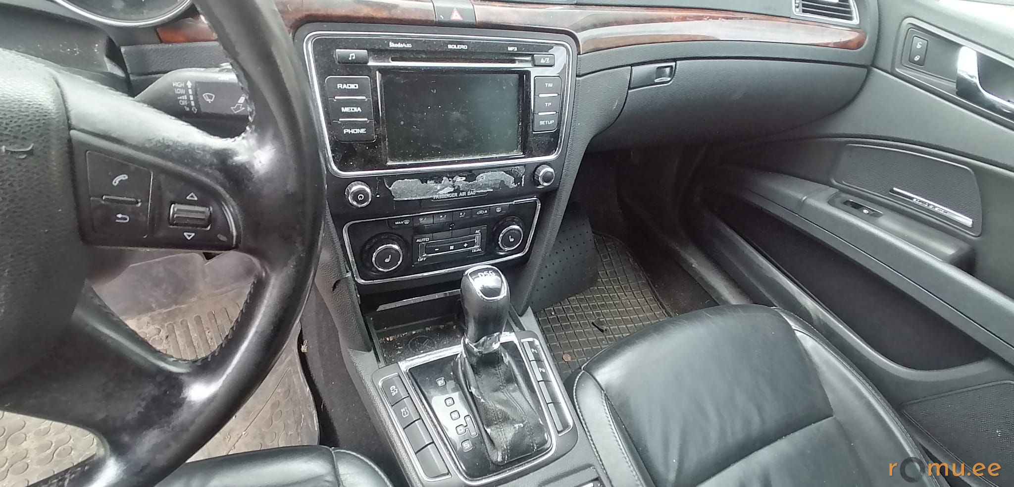 Skoda Superb (2013) - Image 8
