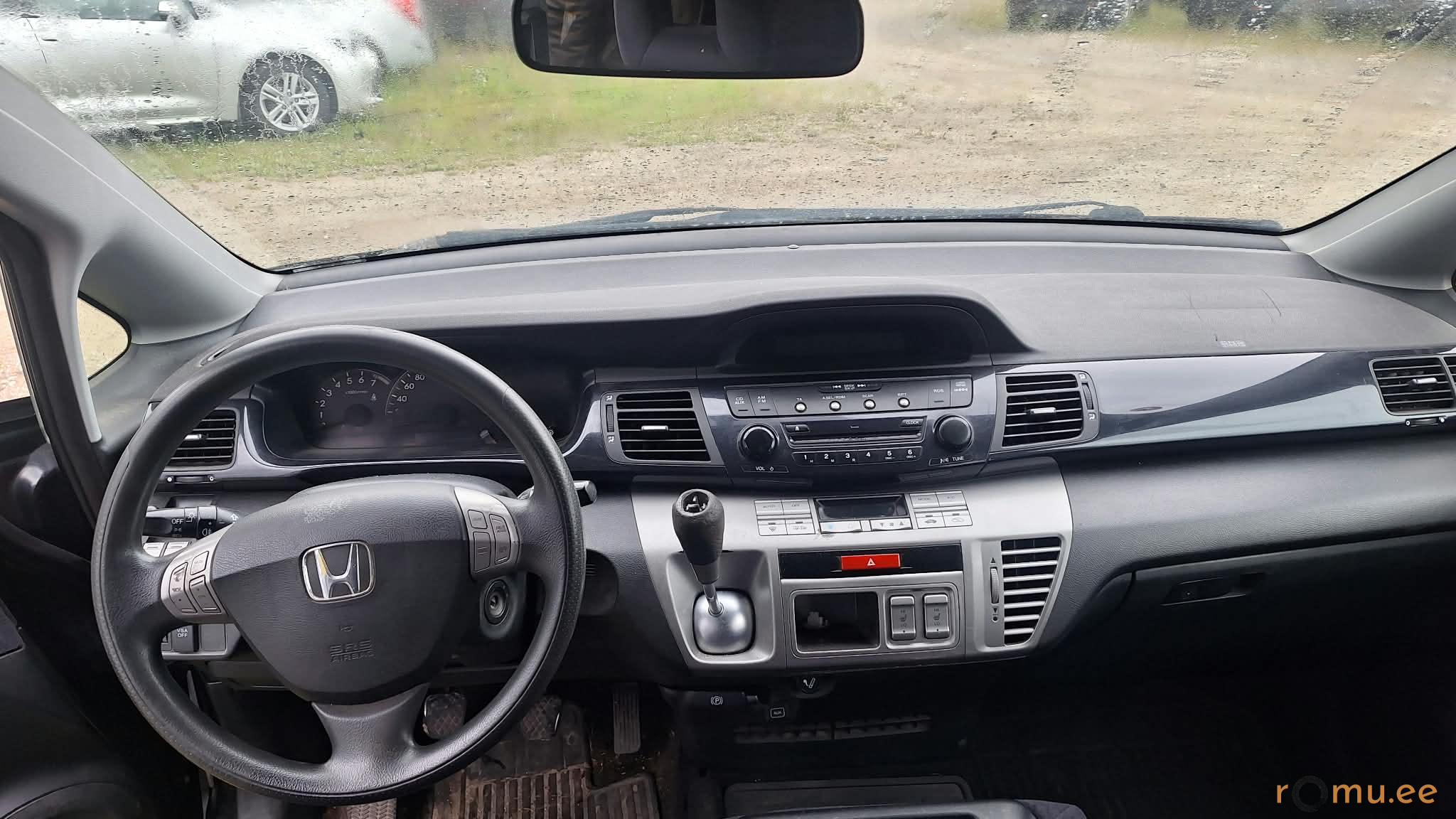 Honda FR-V (2007) - Image 6