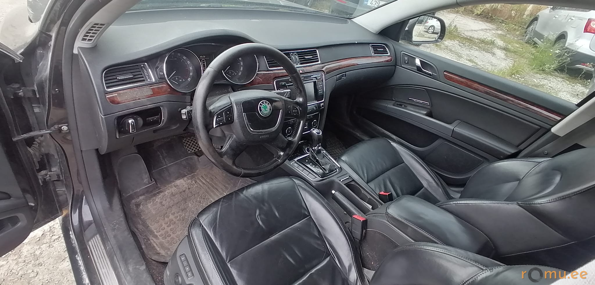 Skoda Superb (2013) - Image 7