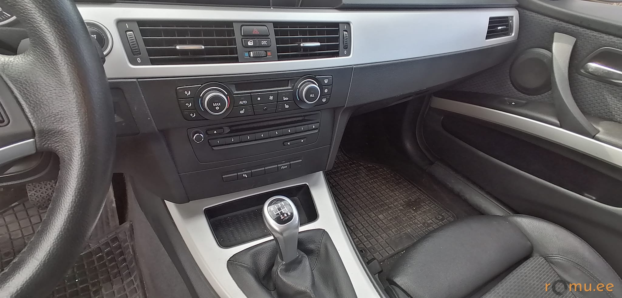 BMW 318d (2011) - Image 9