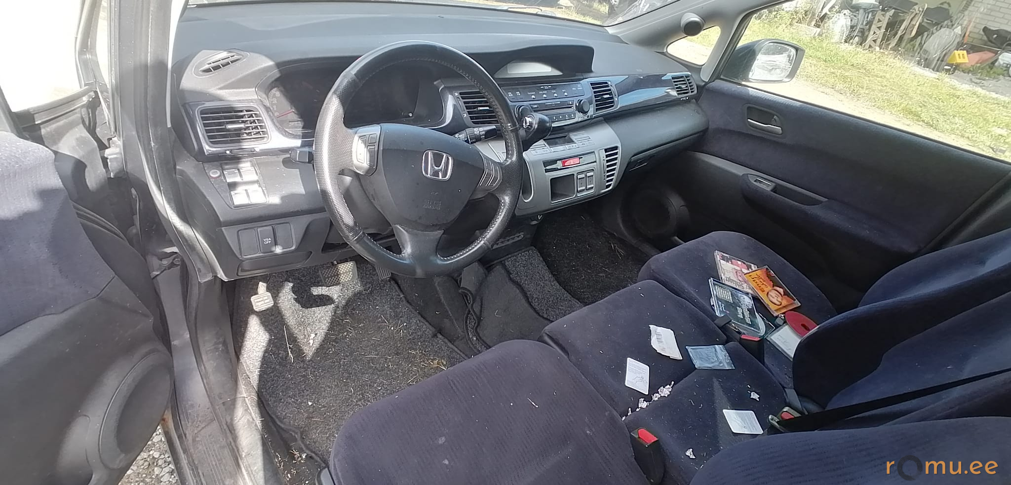 Honda FR-V (2007) - Image 6