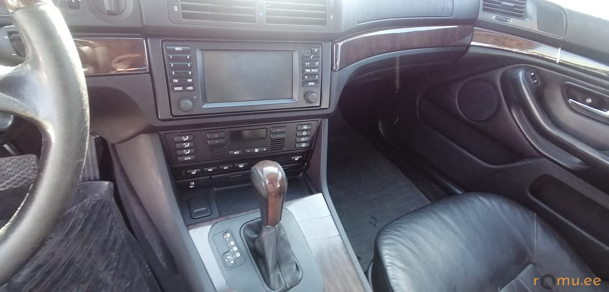 BMW 525d (2002) - Image 8