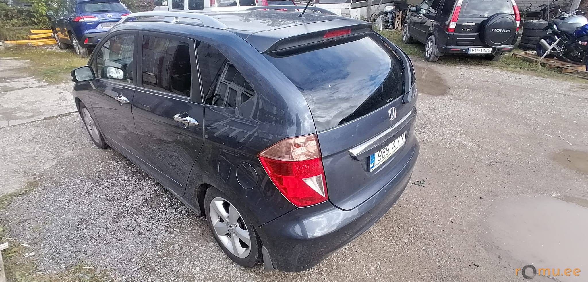 Honda FR-V (2007) - Image 4