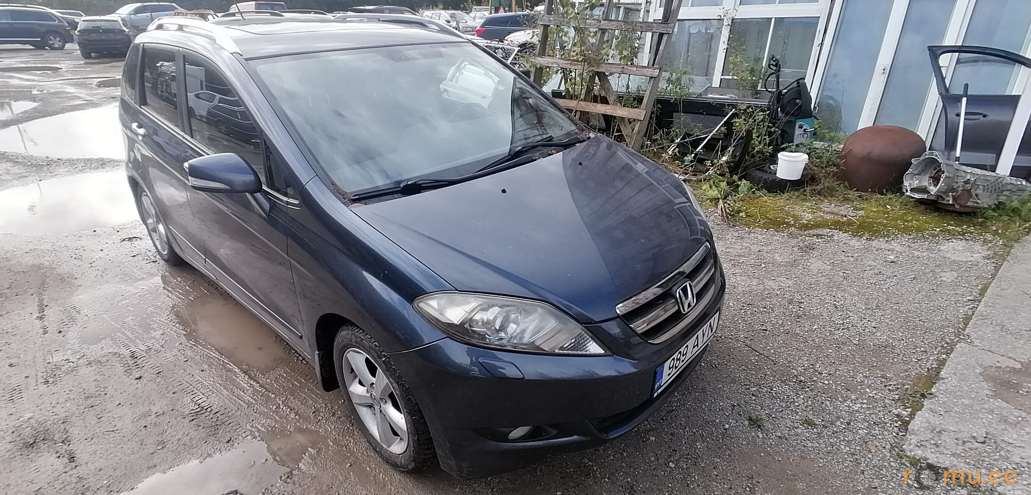Honda FR-V (2007) - Image 2