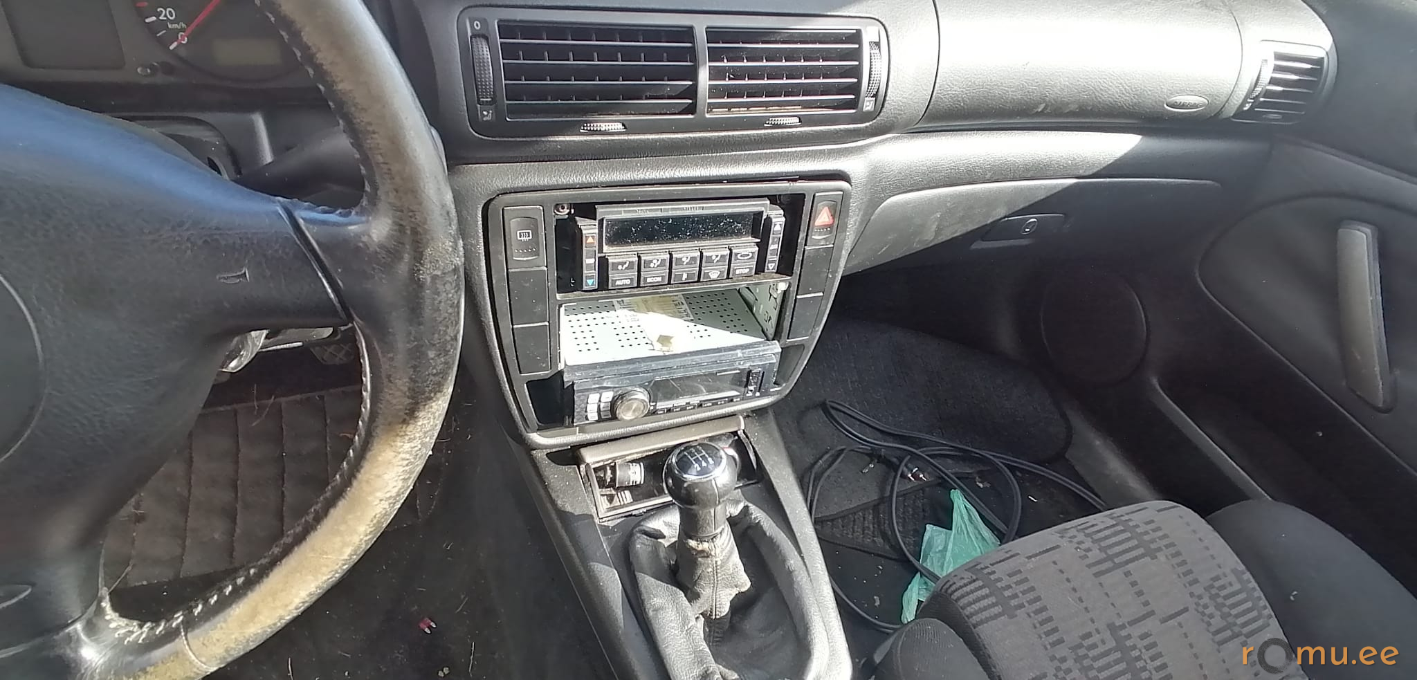 Volkswagen Passat Variant (2000) - Image 8