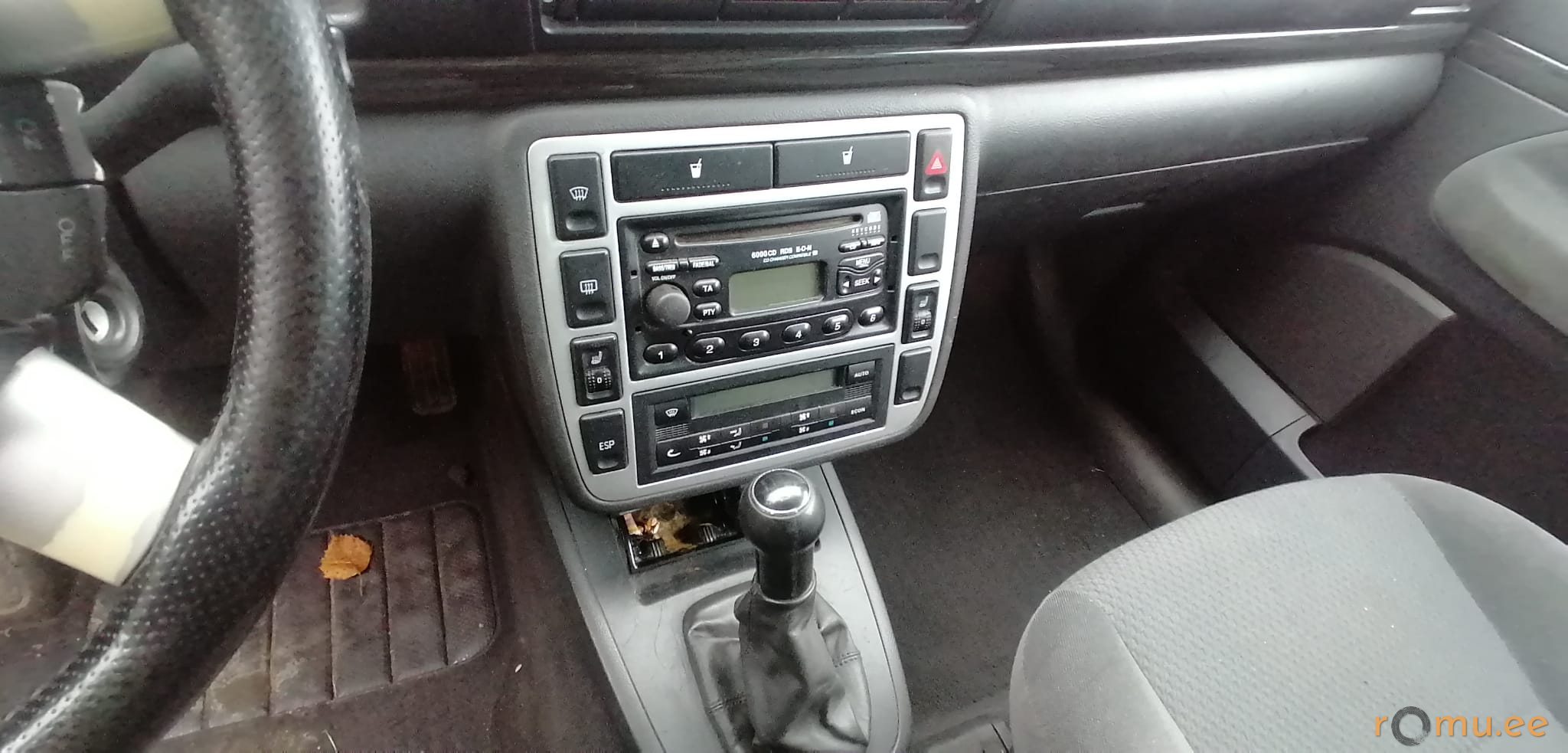 Ford Galaxy (2003) - Image 8