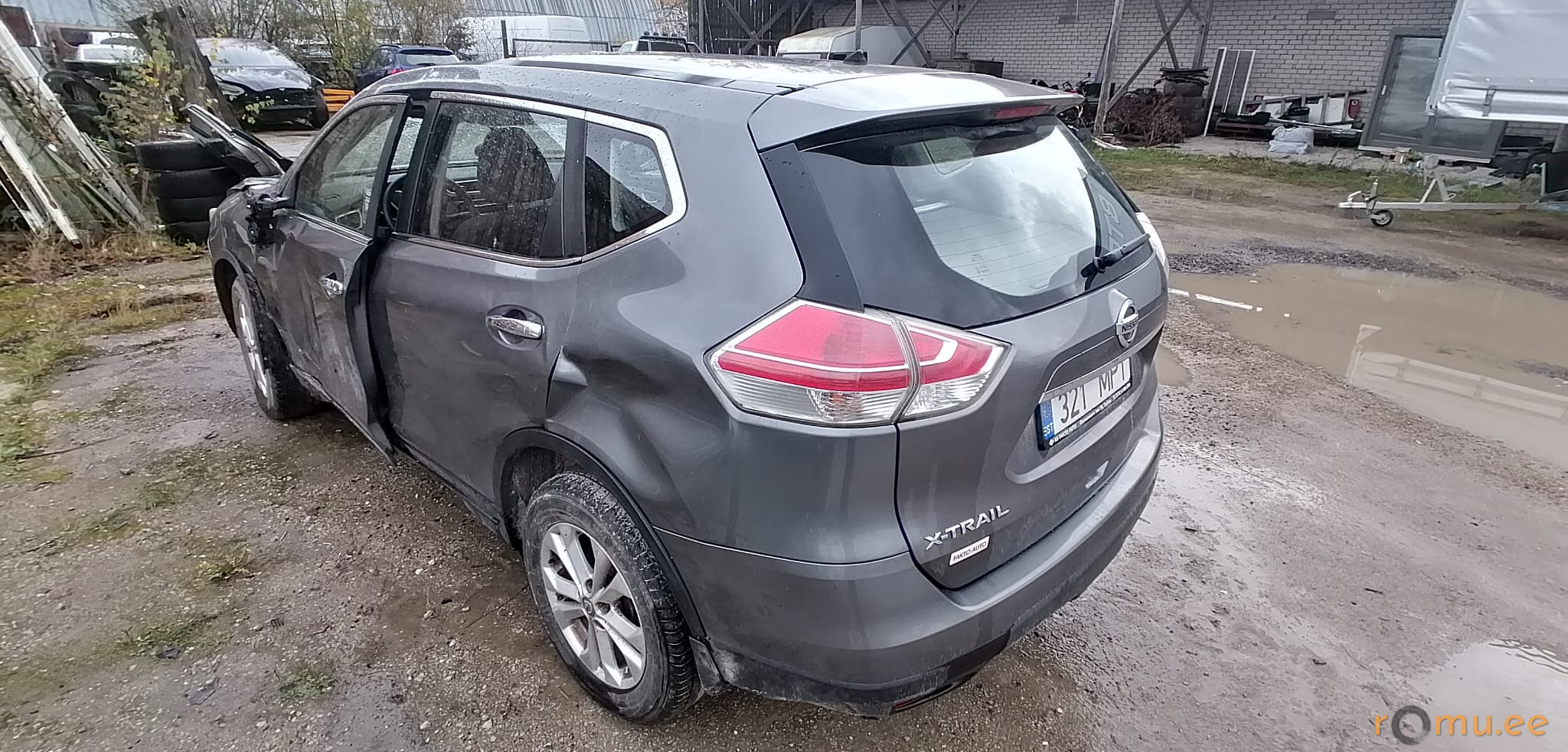 Nissan X-Trail (2016) — изображение 3