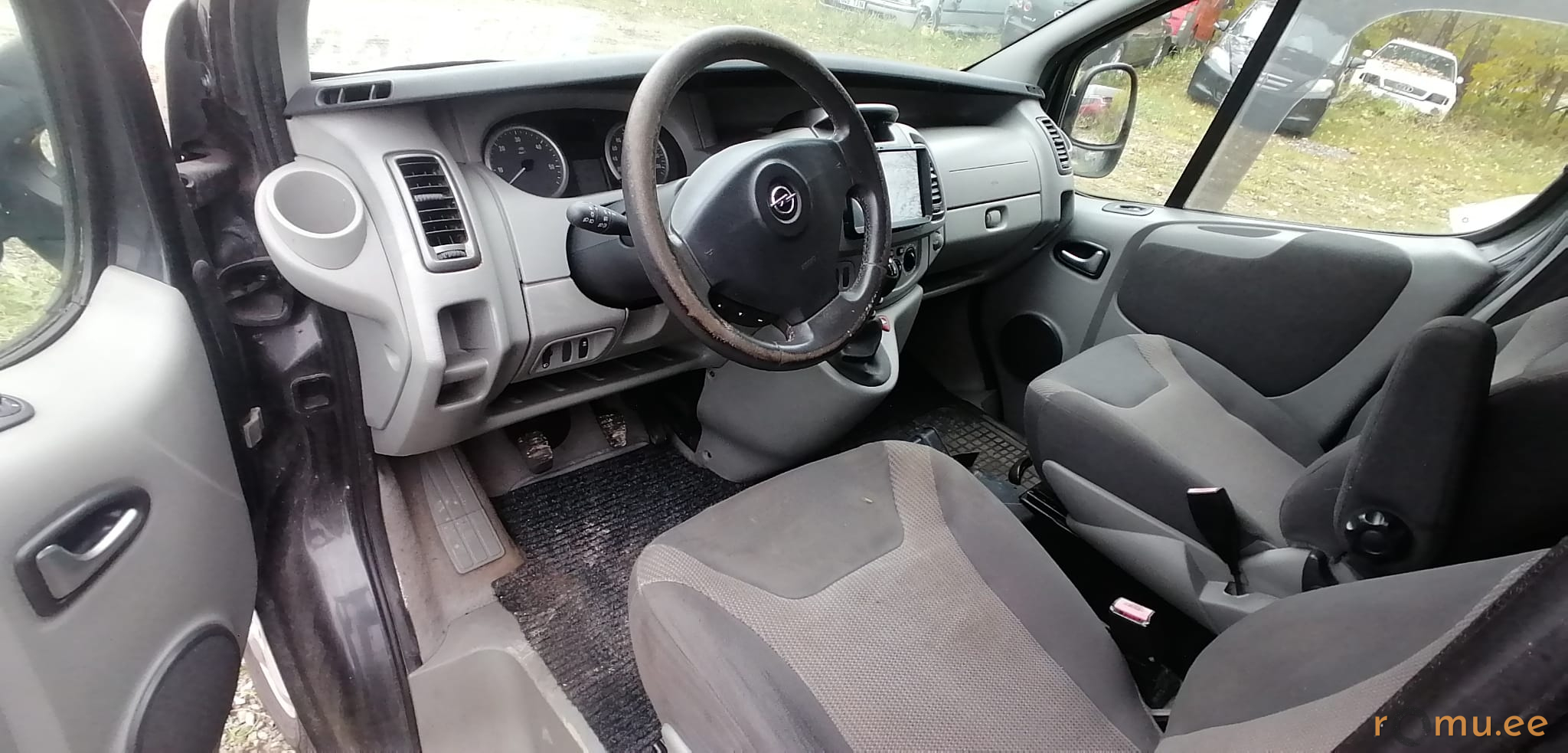 Opel Vivaro (2008) - Image 6